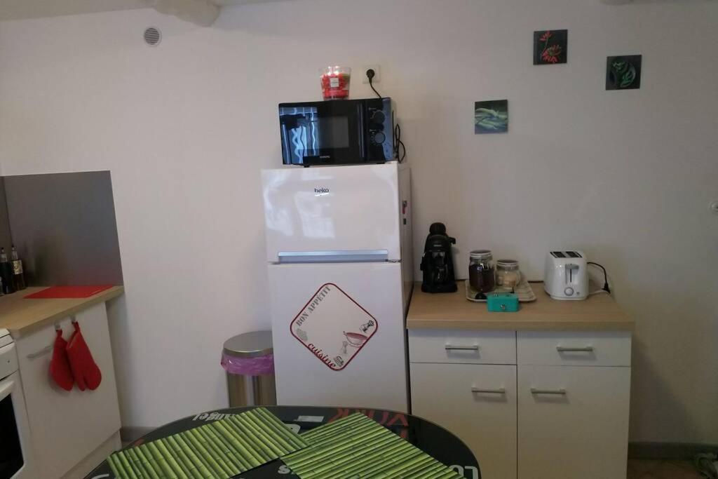 Petite Maisonnette D'Environ 25M2 Tout Confort Oraison Exteriér fotografie
